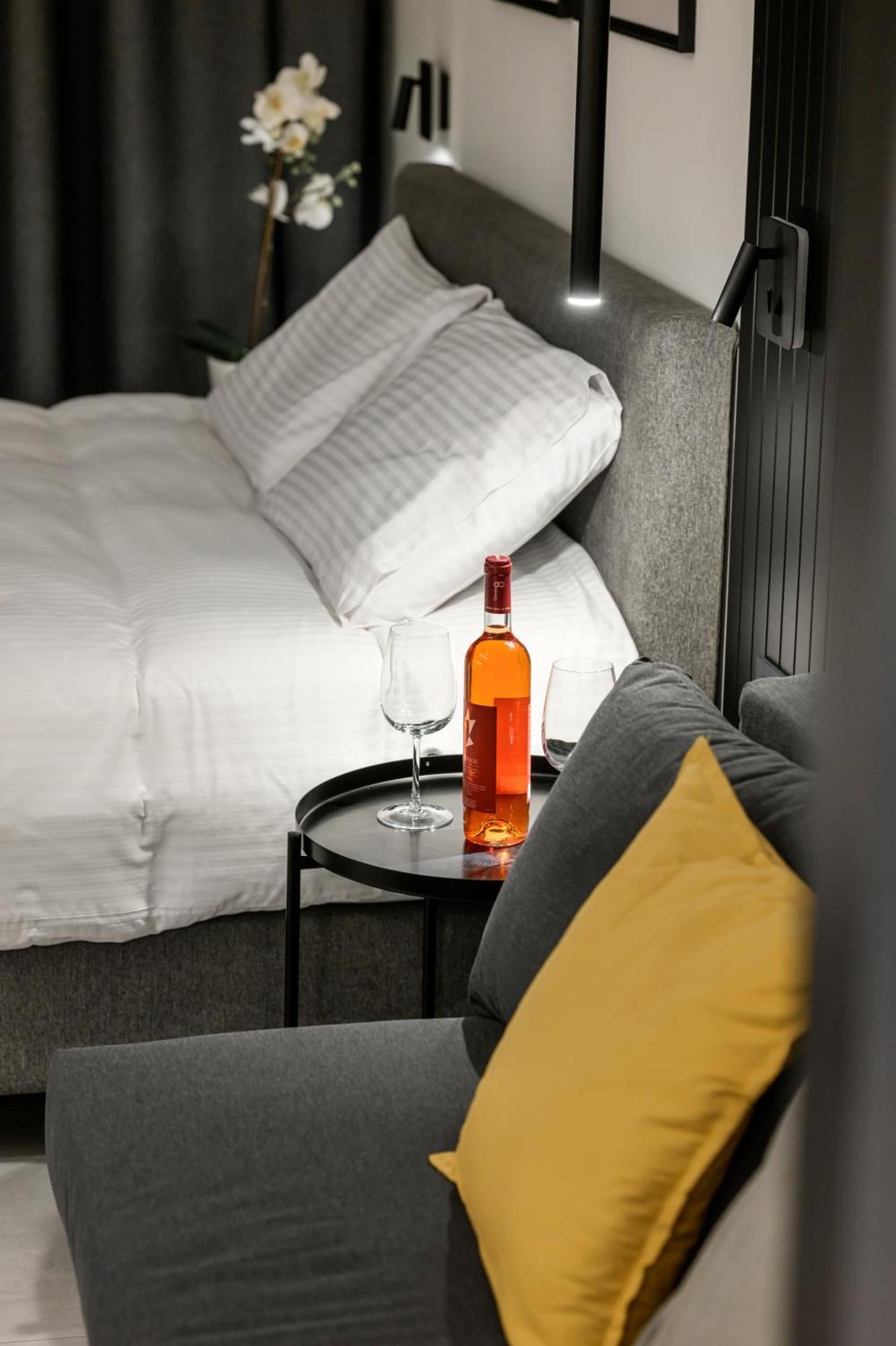 Cozyio- Ioannina City Center, Luxury Accommodation ภายนอก รูปภาพ