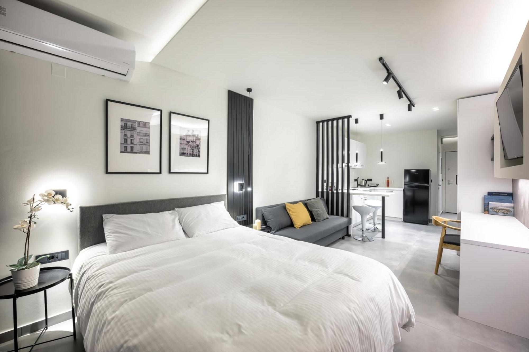 Cozyio- Ioannina City Center, Luxury Accommodation ภายนอก รูปภาพ